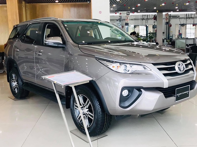 Toyota Fortuner uu dai len toi gan 130 trieu dong